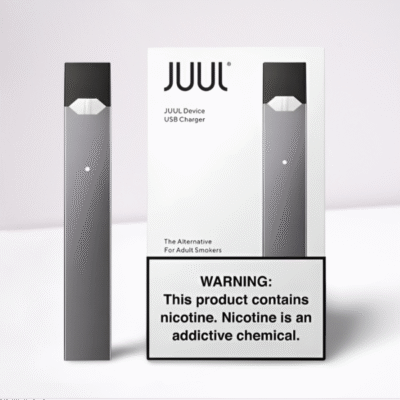 white-table-designify Juul <ul>
<li>JUUL basic kitinde bir JUUL cihaz ve USB şarj yuvası bulunur.</li>
<li>Pod dahil değildir. Dilediğiniz Podu ayrı olarak alabilirsiniz</li>
<li>Led ışığı sayesinde şarj durumunu görme</li>
<li>Pod’u tak ve kullan Basit kullanım</li>
<li>1 saatte %100 Şarj dolum</li>
<li>Ultra hafif</li>
<li>Kolay taşınabilir yapı</li>
</ul>